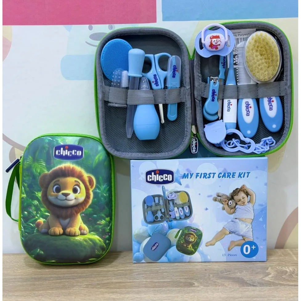 حقيبة عناية الطفل الكاملة من Chicco – طقم أدوات عناية حديثي الولادة بعلبة أنيقة ومريحة - 13 قطعه - كود 72996
